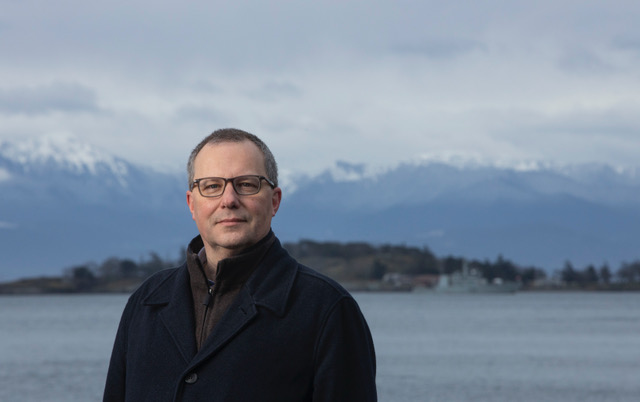 Darryl Anderson at Taylor Beach in Victoria, B.C., Canada for the Resource Works Society (Arnold Lim / Arnold Lim Visuals)